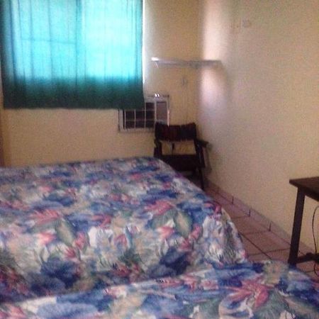 Hotel Atenas Mazatlan Oda fotoğraf